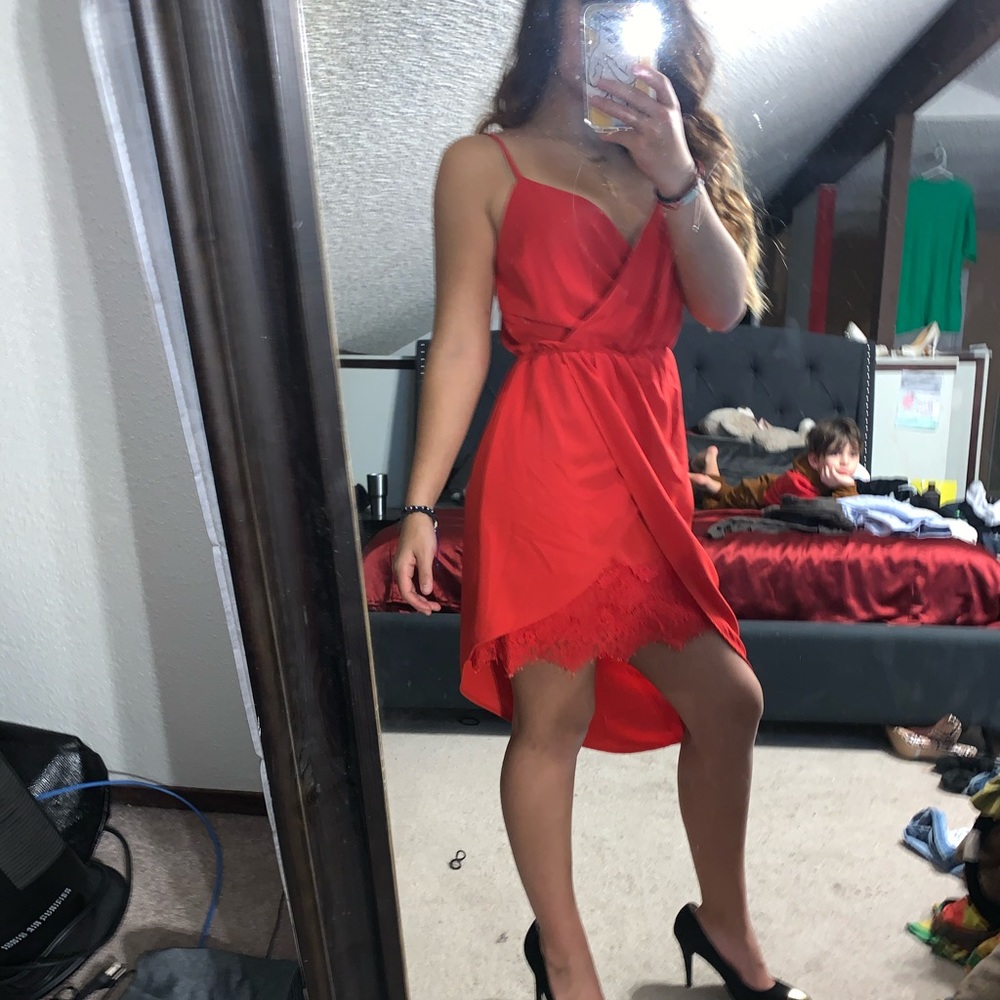 Mini dress with slit